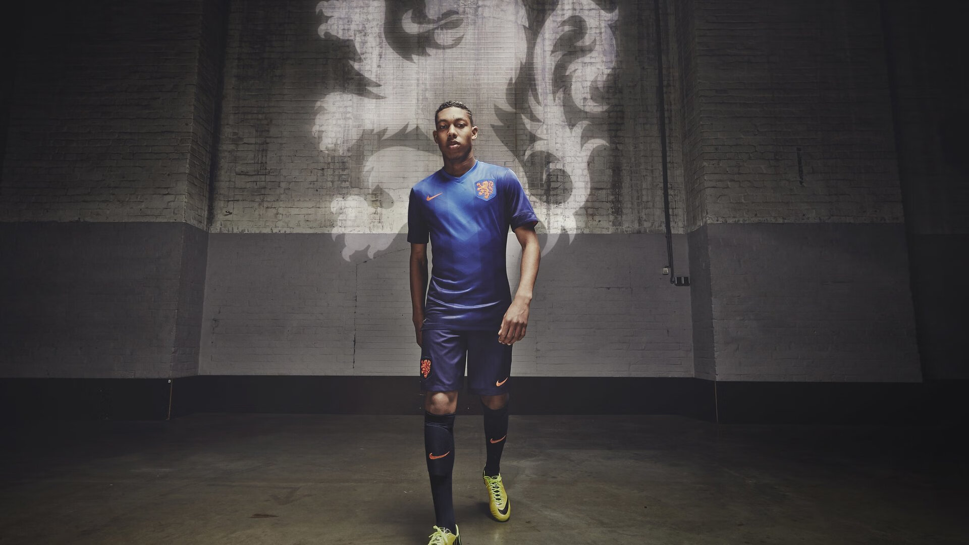 开云体育下载APP-摩纳哥队锋线巨星莫雷诺受伤，影响战局，摩纳哥2021阵容